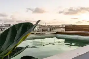 Luxurious & Stylish Penthouse with Private Pool, Gzira