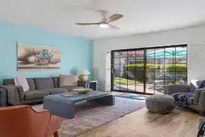 Desert Rose- Condo with Pool and Tennis Courts Guest house, Palm Springs