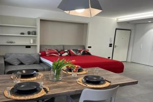 Modern apartment on the beach, Riva del Garda