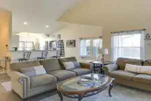 Wichita Townhome with Patio 9 Mi to Downtown! Guest house, Wichita