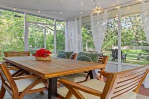Modern Midtown Charm Free Parking FSU, Downtown Guest house, Tallahassee