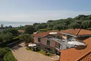 Scario Club Hotel, Scario