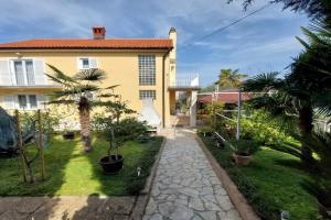 Apartments with a parking space nska, Krk - 22892, Malinska