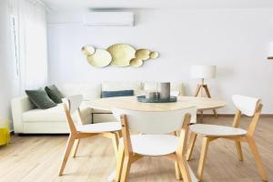 Alojamiento Erytheia, tranquilo, a 150 metros de la playa y pleno casco histórico Apartments, Conil de la Frontera