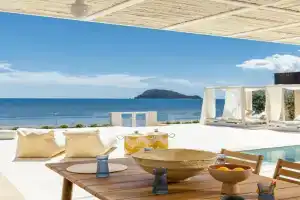 Salty Angel Sea Front Villa, Laganas
