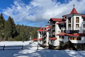 The Castle Mountain Apartments, Pamporovo