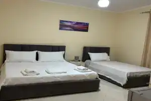 Rest House, Vlore