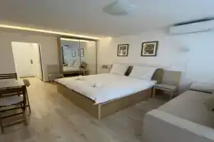 Vízipók apartman, Csopak