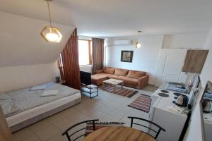 Sofi III Apartments, Nis