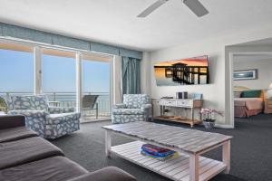 Breath Taking 3 BR Direct Oceanfront Condo with Private Balcony at The Wyndham Ocean Walk Resort, Daytona Beach