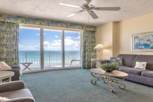 Oceanfront Haven 1BR Direct ocean front with private balcony at The Wyndam Ocean Walk Guest house, Daytona Beach