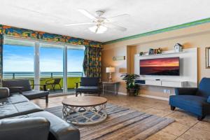 Stunning 5th Floor Oceanfront Retreat - Newly Furnished, at the Wyndham Oceanwalk Guest house, Daytona Beach
