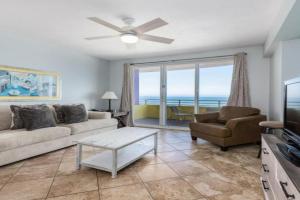 Stunning Oceanfront 1-Bedroom Renovation on 12th Floor at Wyndham Oceanwalk, Daytona Beach