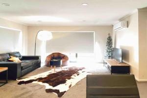 4 En-suite Rooms Town House, Hamilton