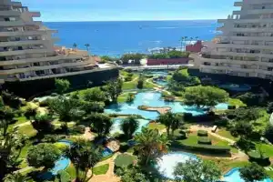 360° seaview Benalbeach apartment, Torremolinos