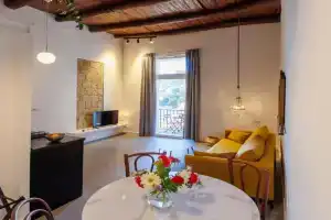 Tarsia Home View Apartments, Naples