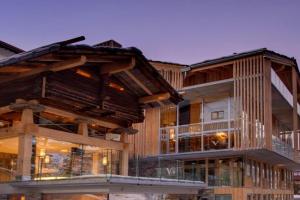 Luxury Loft by Heinz Julen Apartments, Zermatt