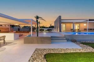 Paradisus Villa, Reitani