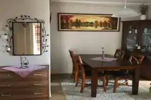Rózsadomb apartman, Pecs