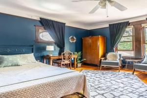 Charming Room in Capitol Hill - Foxglove Inn Rm 4, Seattle
