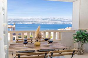 Holiday house Mila, Postira