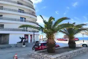 Adrian Apartments, Becici