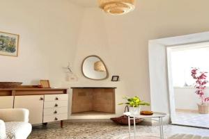 Casetta Bianca con Giardino Guest house, Posada
