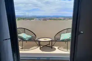 Sunset View Apartments, Zablace