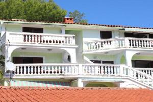 Apartments with parking space, Labin - 19102, Rabac