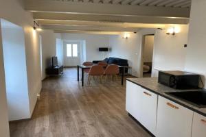 Al FRONTE MARE SUITES APARTMENTS, Muggia