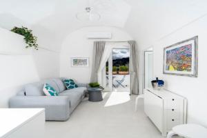 A 10 Passi Apartments, Capri Village