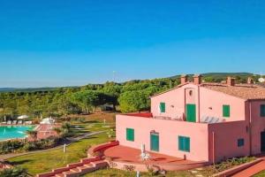 Golden View Apartment with pool, Castiglioncello