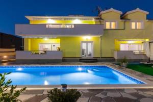 Villa Ava, Brodarica