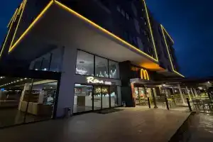 Rena Grand Residence & Suit Hotel, Yomra
