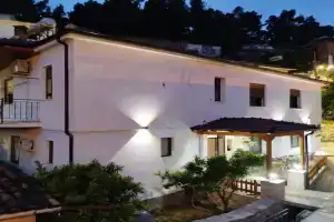 Villa Vreko, Berat