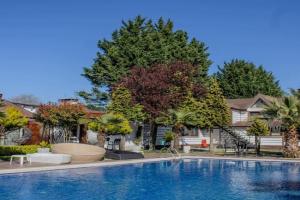 216 North Hotel, Agva