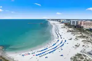 Pelican Point on Beach Apart-hotel, Clearwater Beach