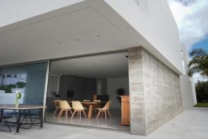 Manu House, Lagos