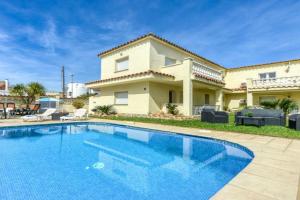 Apartment Muga-2 by Interhome, Empuriabrava