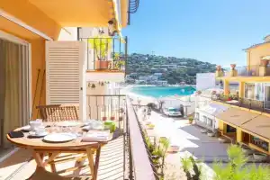 Anna I Apartments, Llafranc