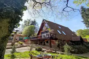 Pola vendégház Villa, Miskolctapolca