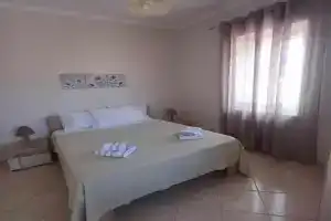 DCR DreamCityRooms, Ermoupoli