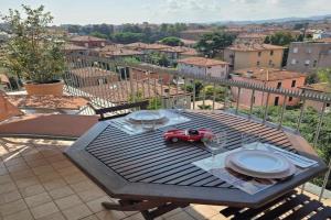 Bellavista panoramic terrace Appartamento con terrazza zona Sant Orsola Apartments, Bologna