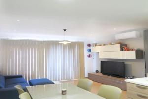 Seaside Serenity: Gem Apartments, Mellieha