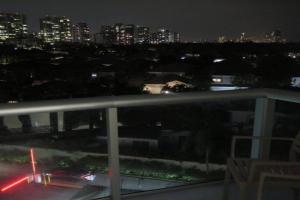 Cozy newly furnished apartment , on the 6th floor., Sunny Isles Beach