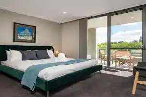 Tranquil 2BR APT - Glebe Park View - Hosted by CanStay Apartments, Canberra