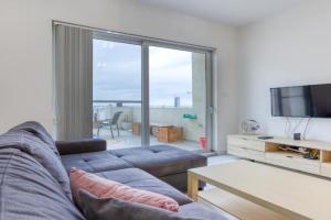 Cosy 1BR penthouse with Private Terrace in Gzira by 360 Estates, St Julians