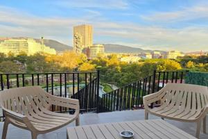 Tirana City Center Penthouse Oasis, Tirana