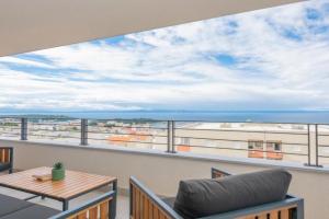 2 Bedroom Cozy Apartment In, Makarska