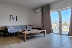 Finikas Holiday Apartment, Spata